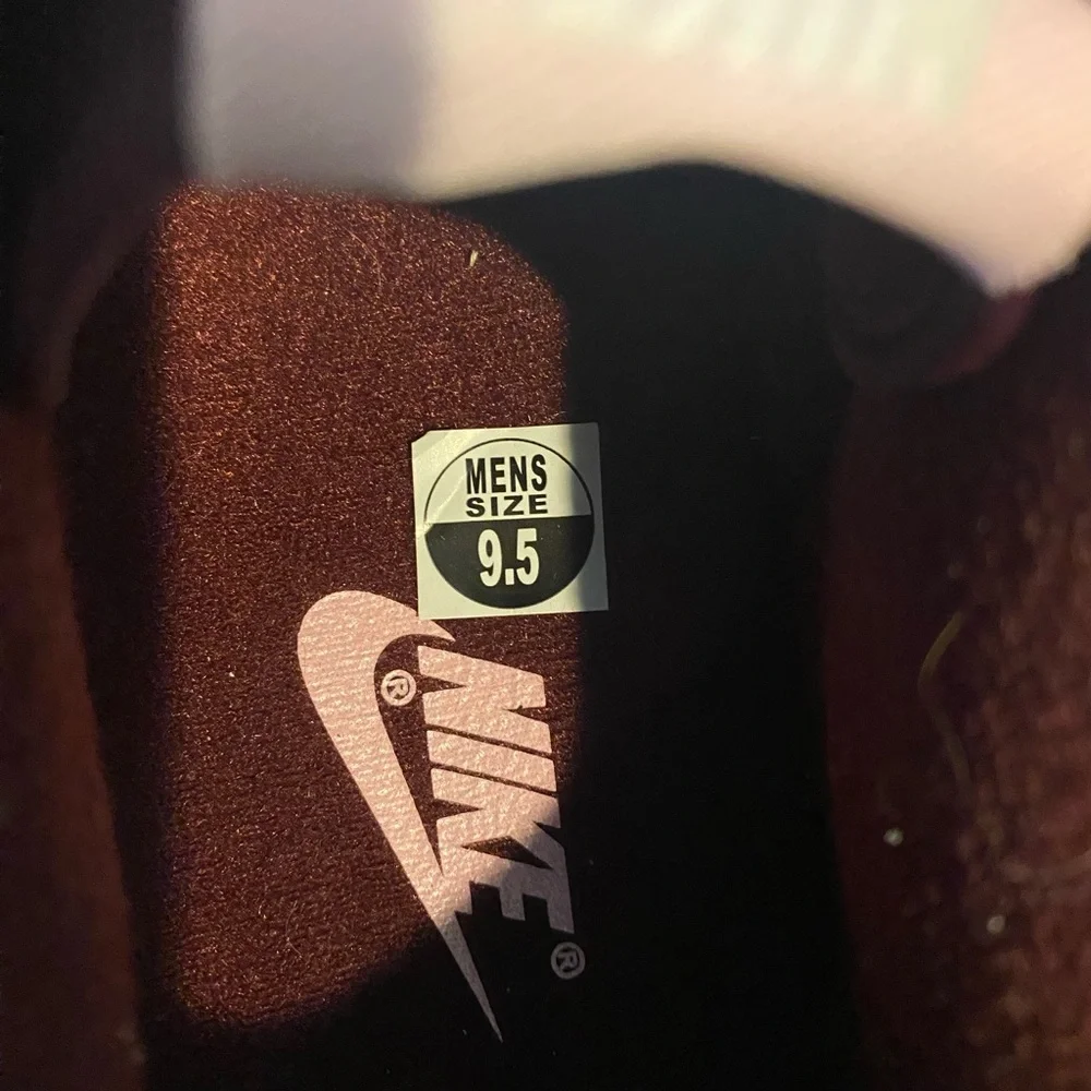 Dunks - Picture 5 of 9